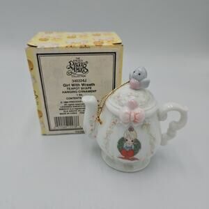 Precious Moments teapot Christmas ornament Surrounded with Joy wreath bird 1994
